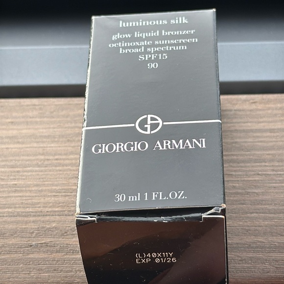 NWB ARMANI beauty Luminous Silk Glow Liquid Bronzer Drops 90 made in France - Picture 2 of 5